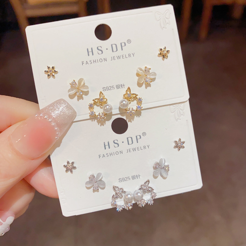 10g Weight 1 Set Simple Style Flower Copper 14K Gold Plated Ear Studs
