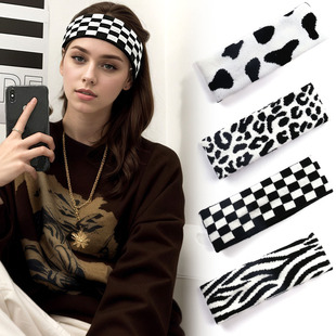 Trendy Black and White Milk Pattern Knit Sports Headband Versatile Checkerboard Elastic Face Wash Headband Street Dance Headband