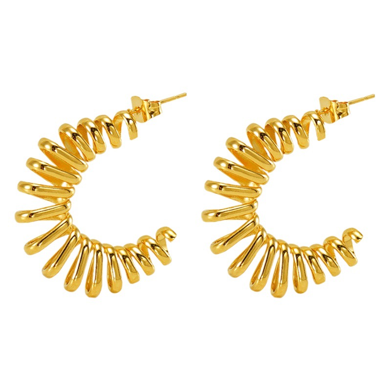 Cruz-frontera europea y americana nueva primavera de acero inoxidable pendientes de las mujeres de diseño hueco anillo de acero de titanio pendientes en stock al por mayor