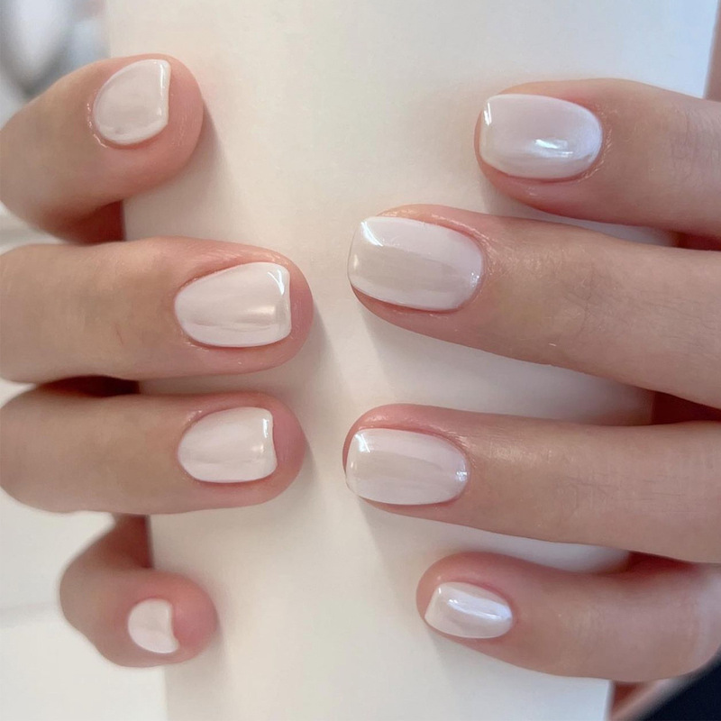 Wearing a white moonlight solid color detachable fake nails short nail nail patch nail patch senior feeling nail slice wholesale
