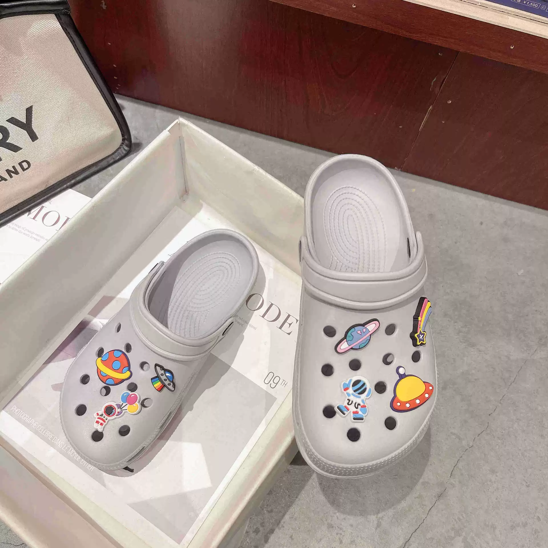 Бабушка コ コ コ