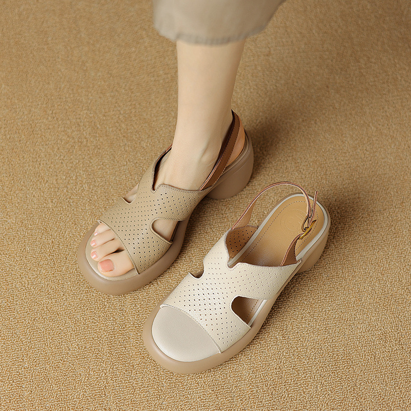 Sandal cao gót hở mũi nữ đế dày da cừu quai ngang đục lỗ — Màu trắng be