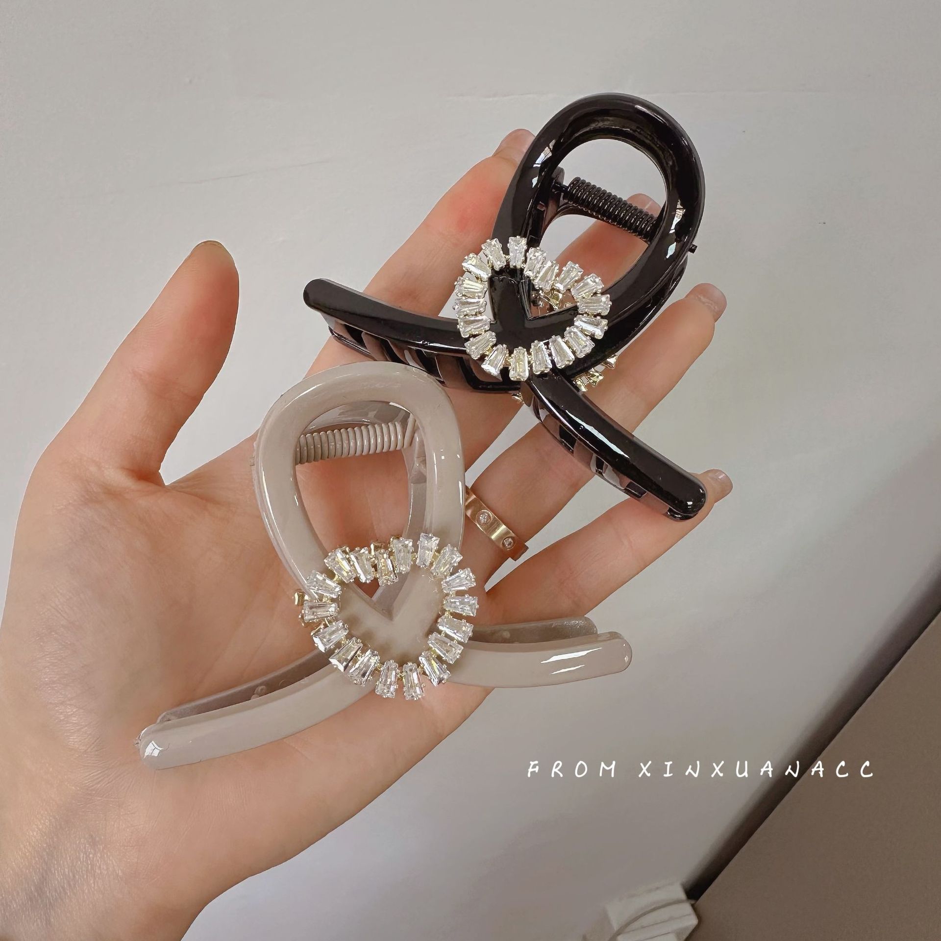 Klassische liebe voller diamant clip shark clip elegante alle-spiel zurück kopf haarnadel haar zubehör faul haarnadel kopfschmuck für frauen_voghion.com