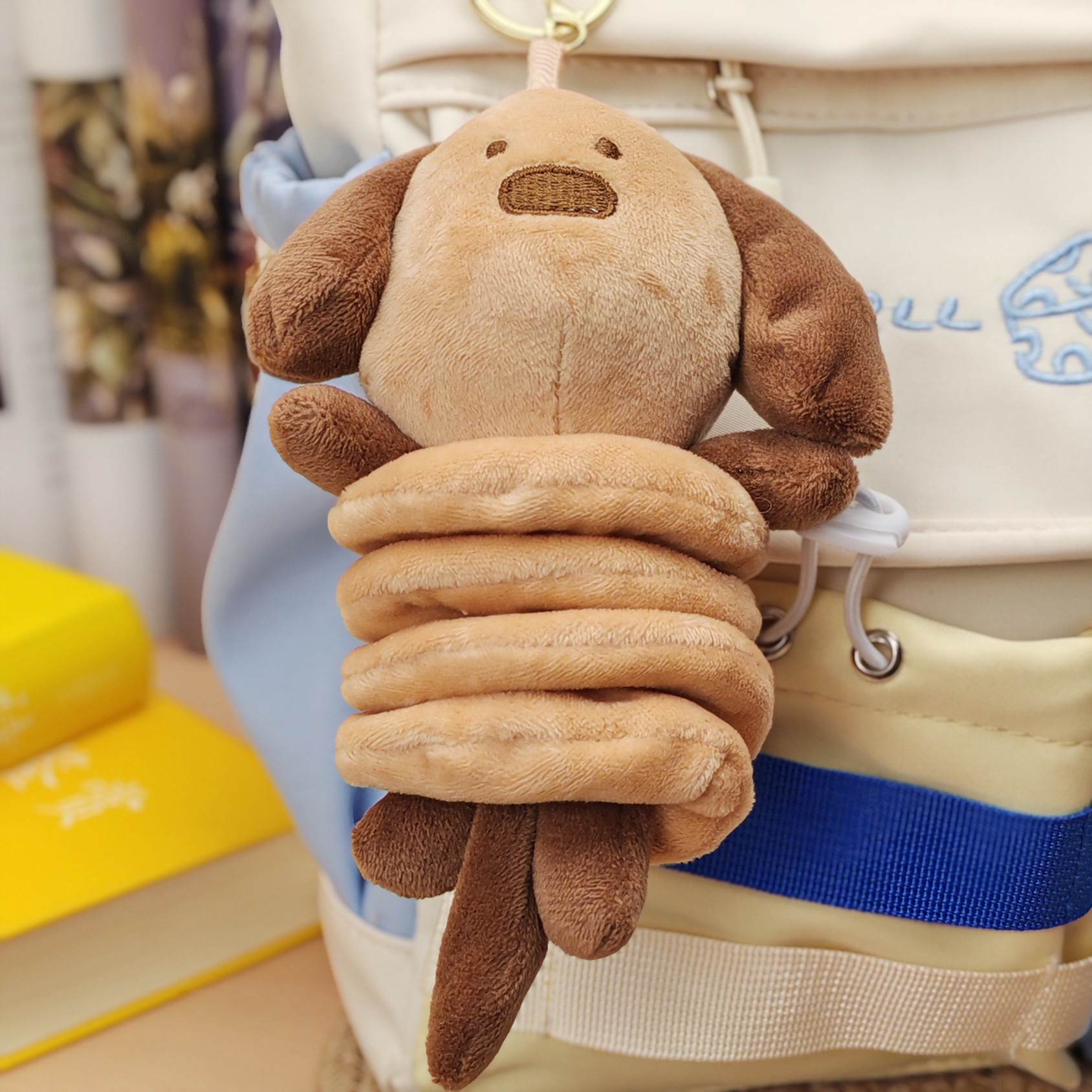 Red de celebridades de la red nueva primavera cangrejo colgante pequeño juguete de peluche muñeca gatito perro bolso colgante llavero colgante