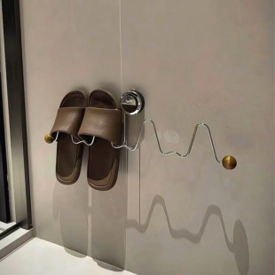 Bathroom Slipper Rack Bathroom Punch-Free Wall-Mounted Suction Cup Shoe Rack Multi-Functional Storage Rack Log Bracket Hook