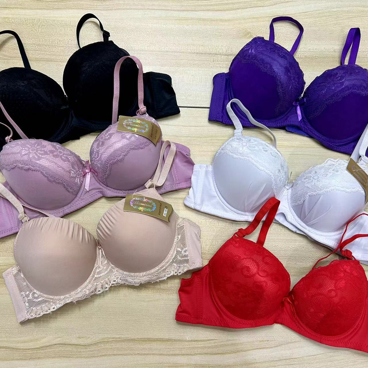 Mixto de marcas europeas y estadounidenses del sudeste asiático, ropa interior de damas con anillo de acero, encaje liso, sujetadores mixtos lotes image 4
