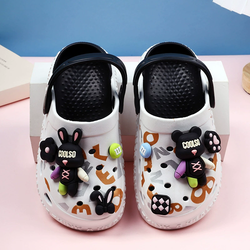 Летние детские сабо для мальчиков, нескользящая мягкая подошва, домашние тапочки для детей, пляжные закрытые сандалии для детей старшего возраста.