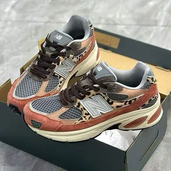 Putian Shoes Nb2010 Dad Shoes Retro Fully Breathable Jogging Shoes Men and Women Daily Casual Sports Shoes Commuter Shoes