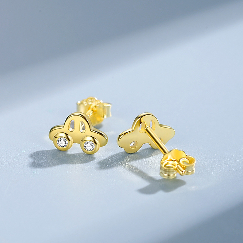 Aretes creativos de las mujeres de plata esterlina del coche S925 al por mayor coreano lindo mini coche pendientes ins estilo diversión