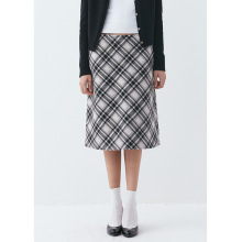 法式气质显瘦毛呢格子半身裙女2025年秋冬新款气质名媛包臀直筒裙