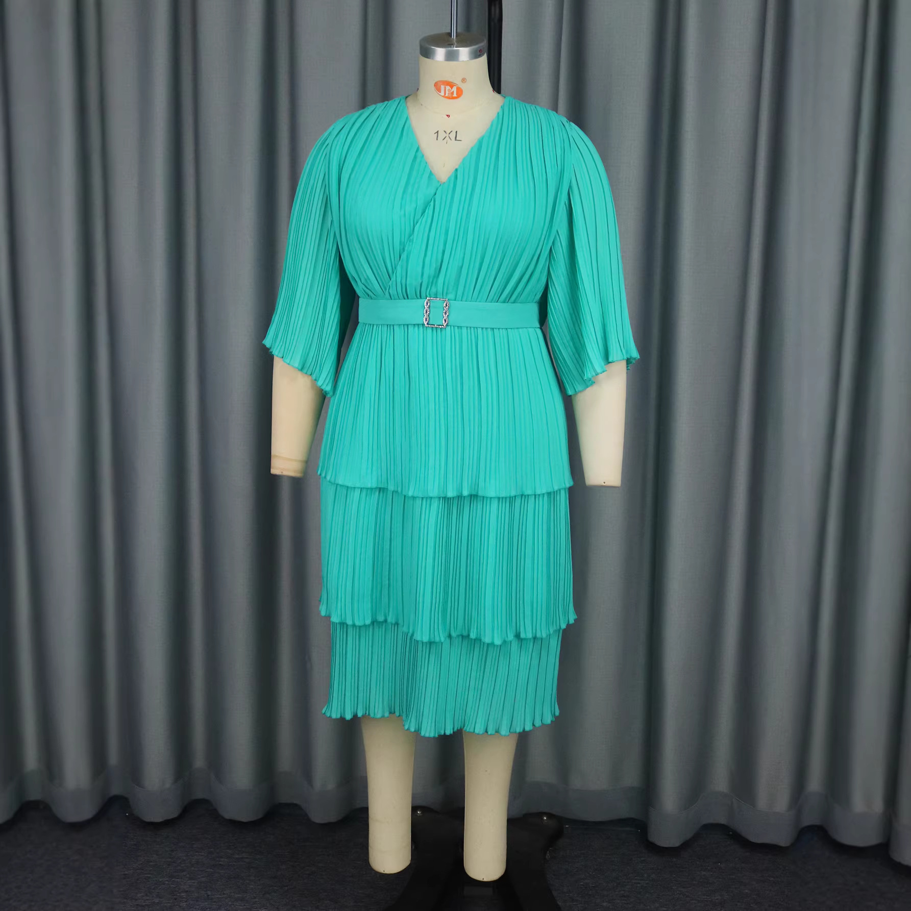 Mint Green V-Neck Belted Dress With Mid-Length Sleeves American Style Casual Elegant Slimming Pleated Cake Dress For Commuting_ecoleips.com