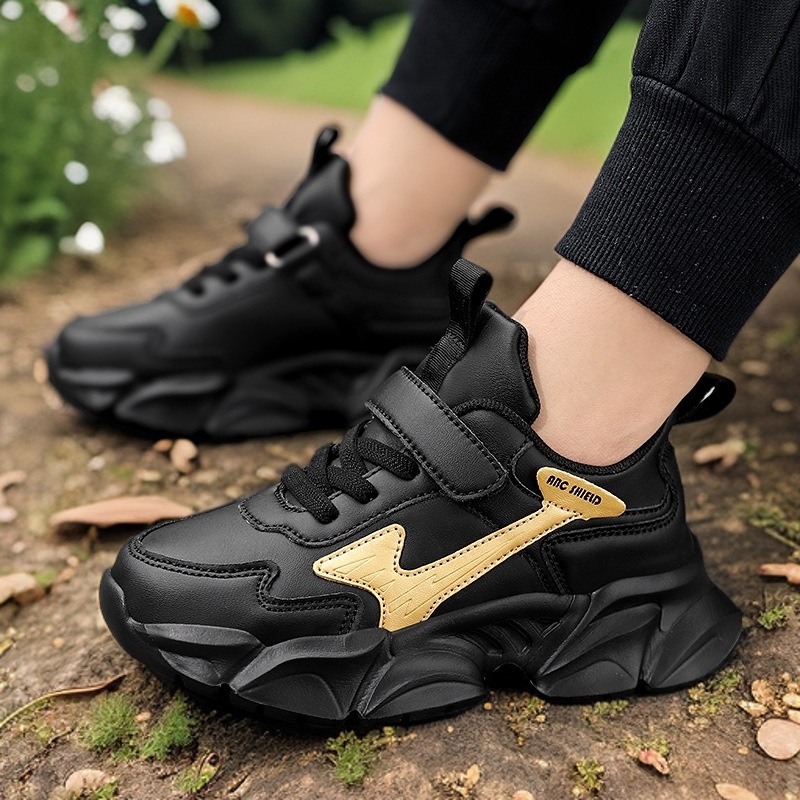 Zapatos blancos transfronterizos para niños 6 - 12 años 2025 nuevos zapatos deportivos ligeros de suela suave para niños zapatos de correr de otoño versátiles