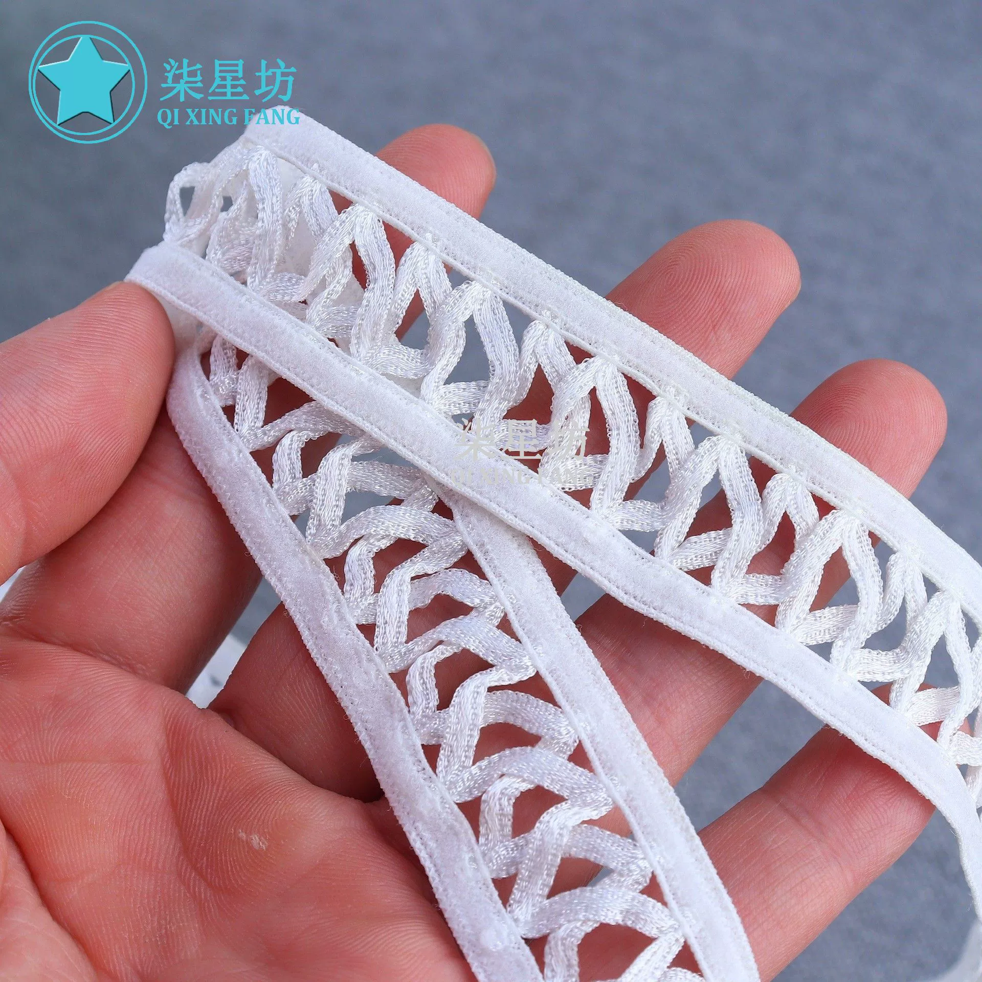 Спот оригинальная оптовая продажа эластичных 2.5CM сетка с кружевной проволочной сеткой лестницы с перфорированной пряжкой для одежды