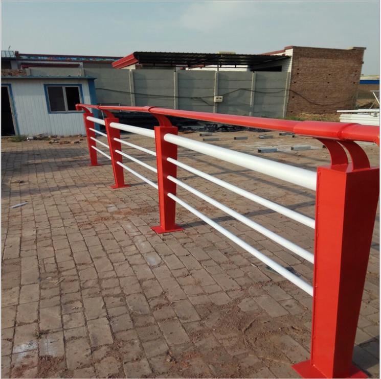 桥梁防撞护栏立柱不锈钢河道景观安全隔离栏杆铝合金公路立交护栏