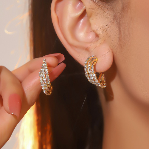 DINGKA Fashion C-Shaped Diamond Stud Earrings for Women, Sparkling Diamond-Hole Small Earrings, Elegant Trendy Ear Accessories