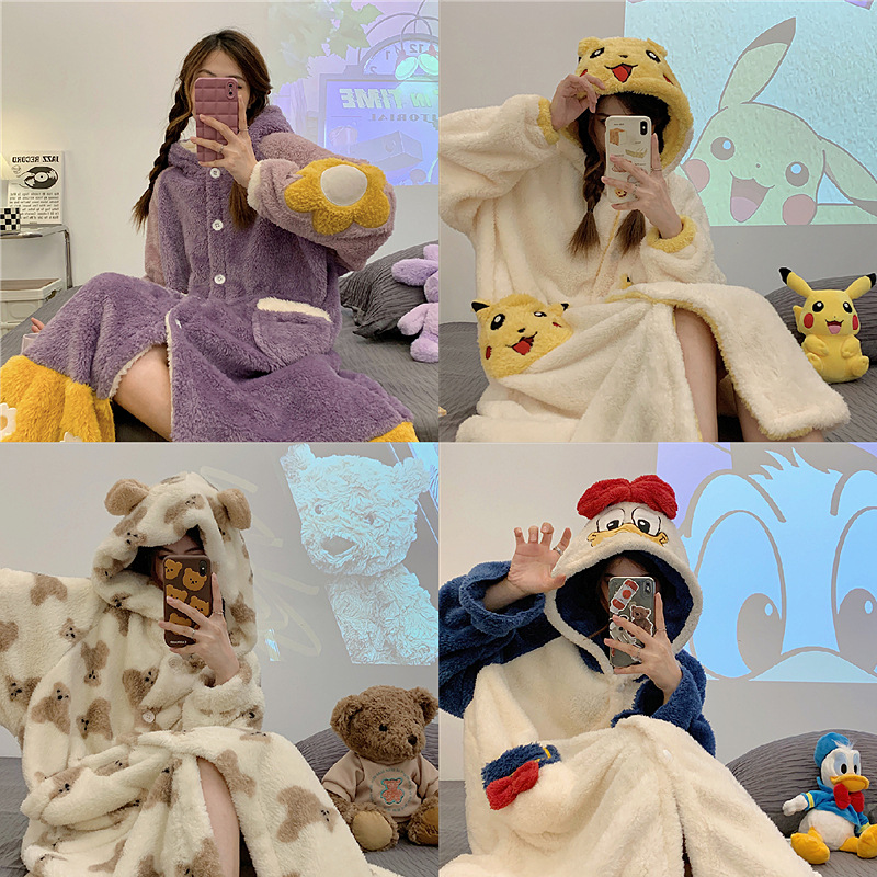 新款冬天睡袍女生连帽加厚珊瑚绒料披风甜美校园保暖可外穿家居服