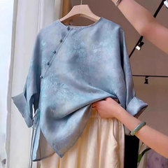 中国風のシルクトップ女性の新しい中国風の斜めの襟七分袖マルベリーシルクシャツ夏のレトロなサテンジャカードシャツ