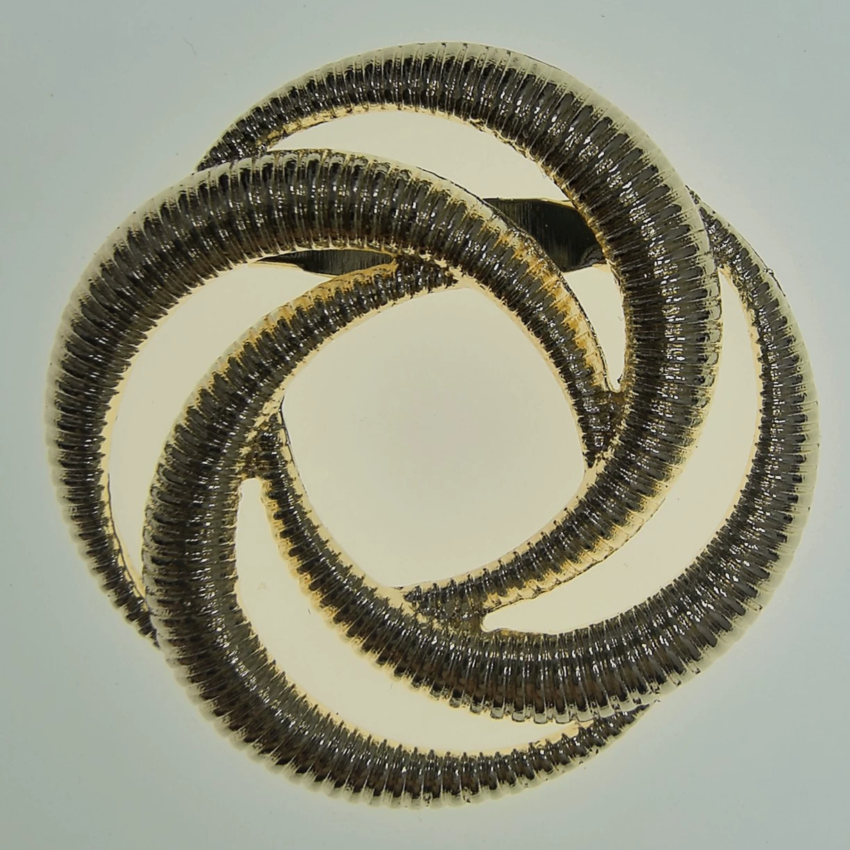 Корейский новый стиль, гетеросексуальный каменный брошь, костюм, золотая брошь неправильной формы, универсальная куртка http://det