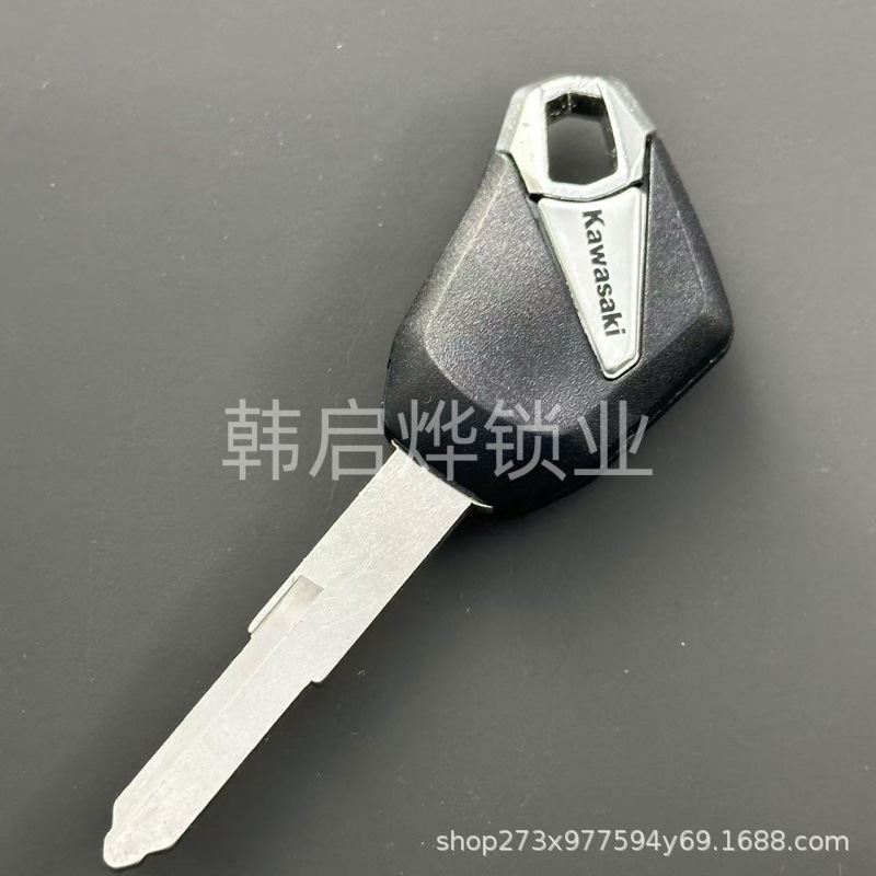 Motorcycle Accessories Suitable for Kawasaki Z250/Sl Z1000 Z800 Motorcycle Key Blanks, Can Be Modified with a Chip
