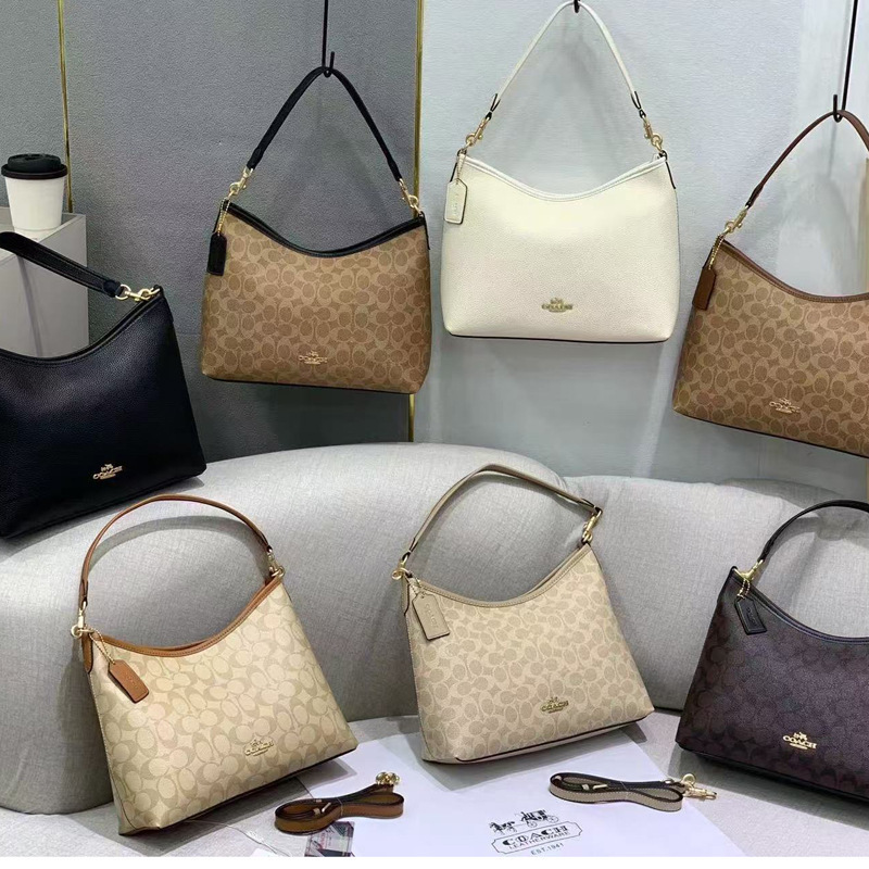 Coach High Version Tote Bag New Hobo Bag Crossbody Bag Large Capacity Trendy Commuter Bag Shopping Bag Underarm Bag