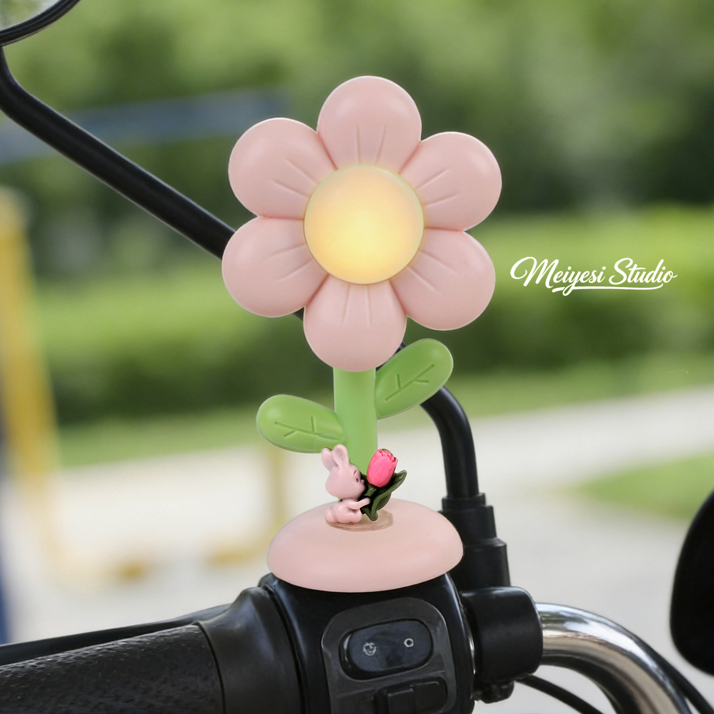 Flores de automóviles eléctricos adornos de luces lindos dibujos animados jefe perro coche de batería bicicleta de noche luces de advertencia accesorios de decoración