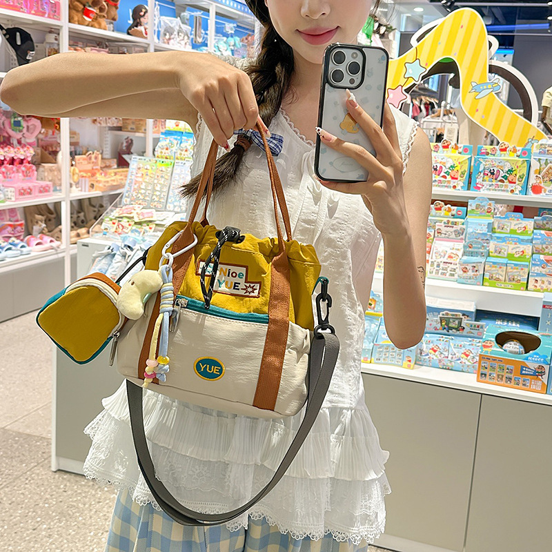 かわいいクロスボディバッグ女性のための 2025 新韓国スタイルカラーブロックバケットバッグ女の子のための大容量学生ポータブルショルダーバッグトレンディ|undefined
