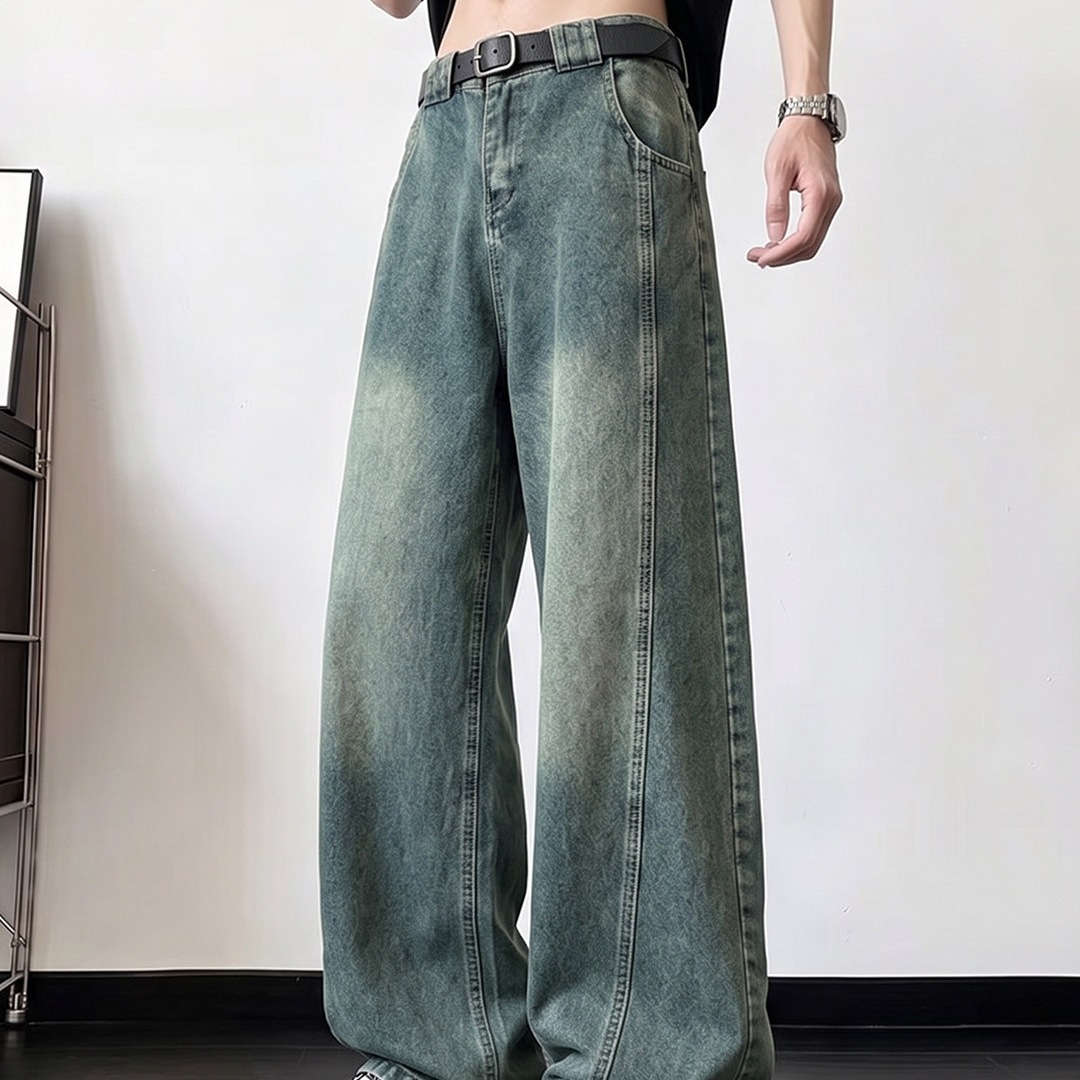 Retro blue curved blade jeans for men, trendy American style straight leg pants, autumn washed wide-leg trousers for teenagers.