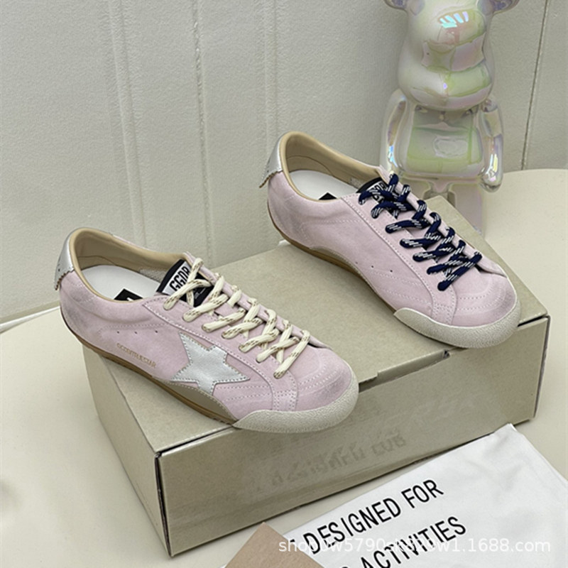 【広州高級デザイナーズブランド】GGの女性用ダメージ加工スターシューズ、スポーツカジュアルダーティーシューズ、男性用インソール付きスニーカー|undefined