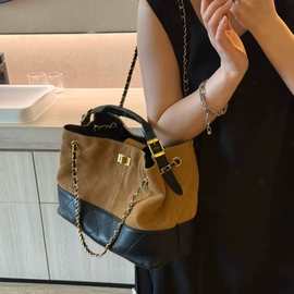 小香风麂皮托特包女大容量手提水桶包高级感百搭菱格链条腋下包包