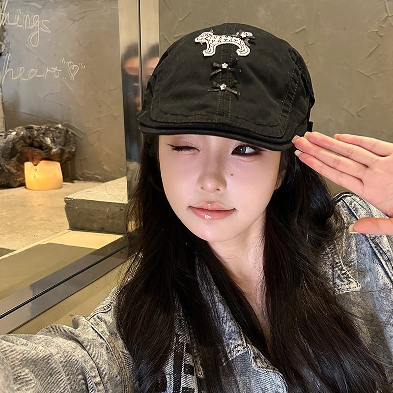 Cute perro negro anti-avance sombrero coreano in nicho diseño de cabeza grande cara pequeña boina verano