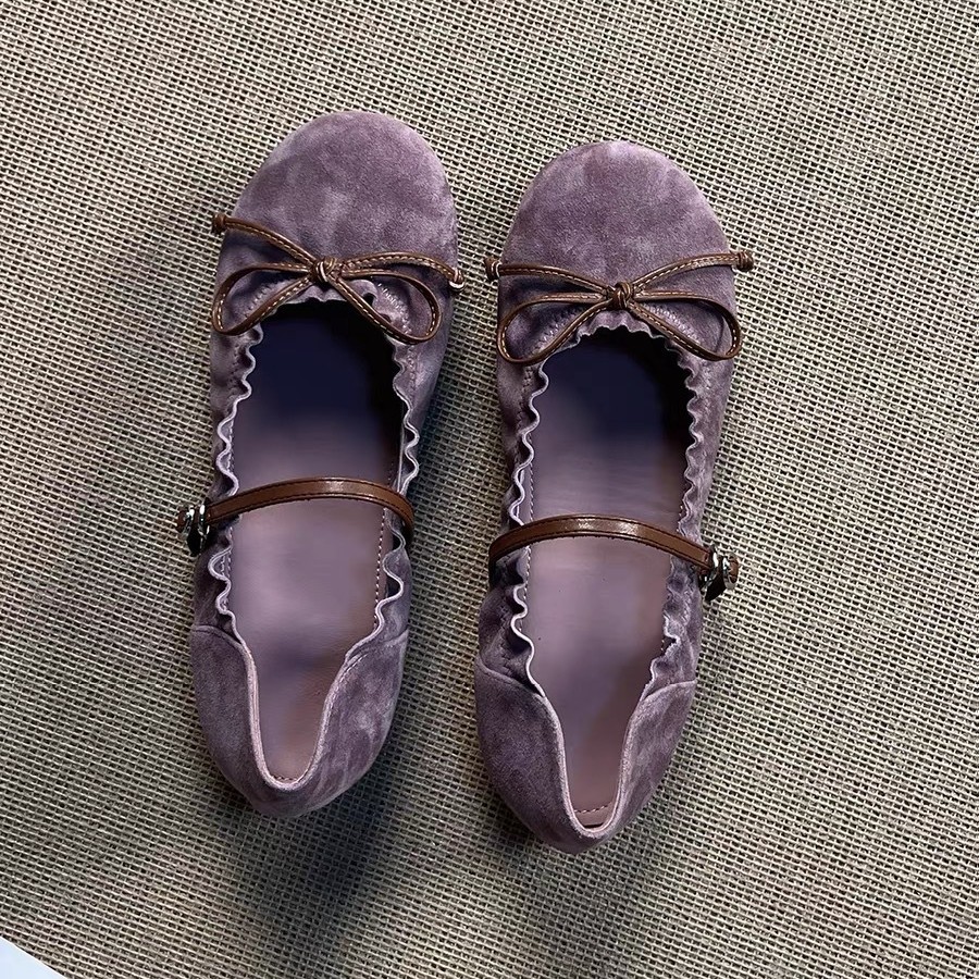 Retro suede Mary Jane shoes made of sheepskin leather with bow…
