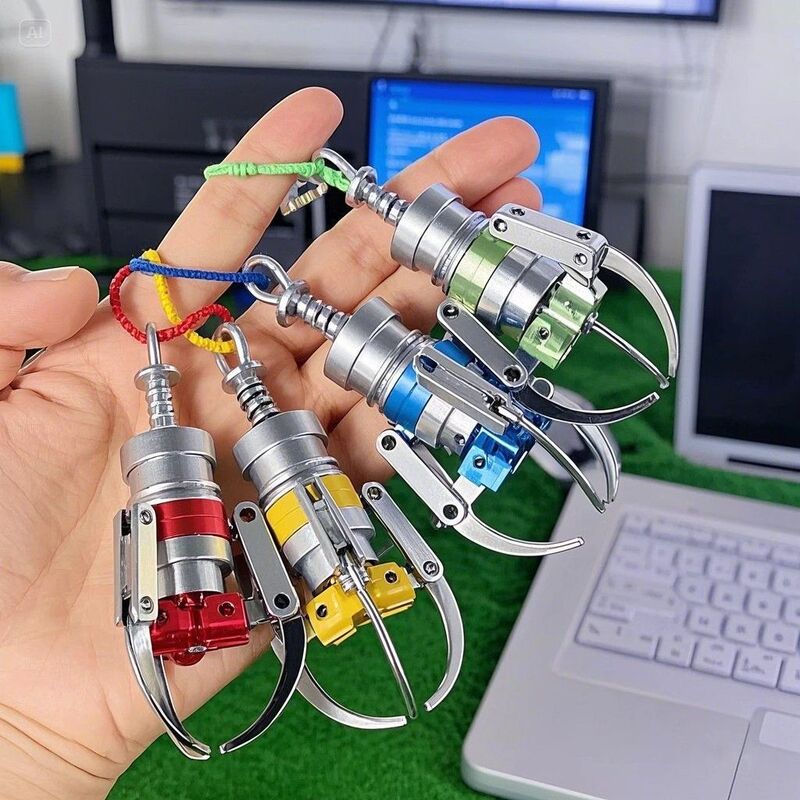 Mini Claw Machine Claw Creative Prank Pendant Mechanical Claw Black Technology Mini Claw Machine Claw Creative Prank Pendant Mechanical Claw Black Technology