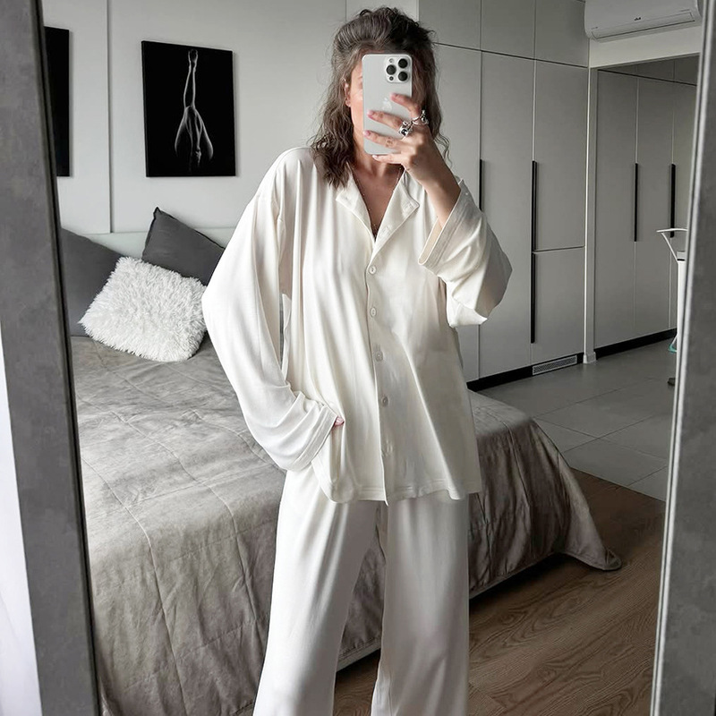 2025 Cross-Border Milk Silk Pajamas for Women Autumn and Winter Long-Sleeved Pants Two-Piece Set Loose, Comfortable and Soft European and American Home Clothes 2025 Cross-Border Milk Silk Pajamas for Women Autumn and Winter Long-Sleeved Pants Two-Piece Set Loose, Comfortable and Soft European and American Home Clothes