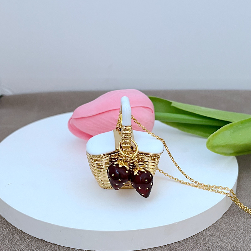 Fashionable cute stone inlay