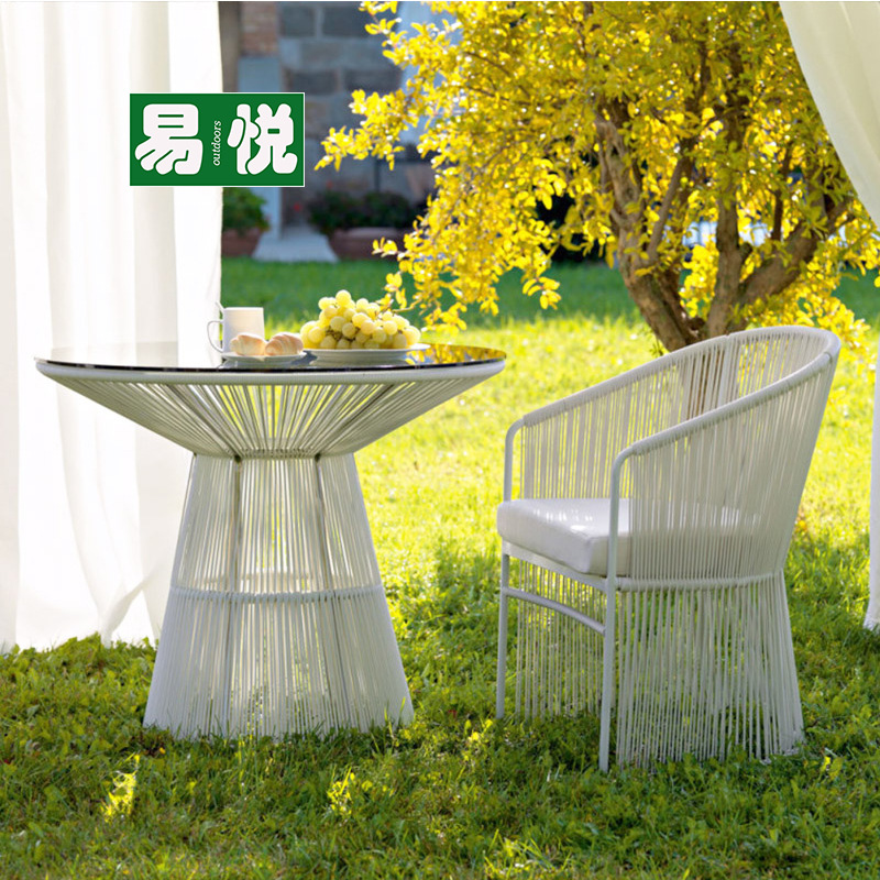 Mesa y silla de caña de ocio al aire libre balcón patio combinación de tres piezas jardín al aire libre mesa de té silla impermeable