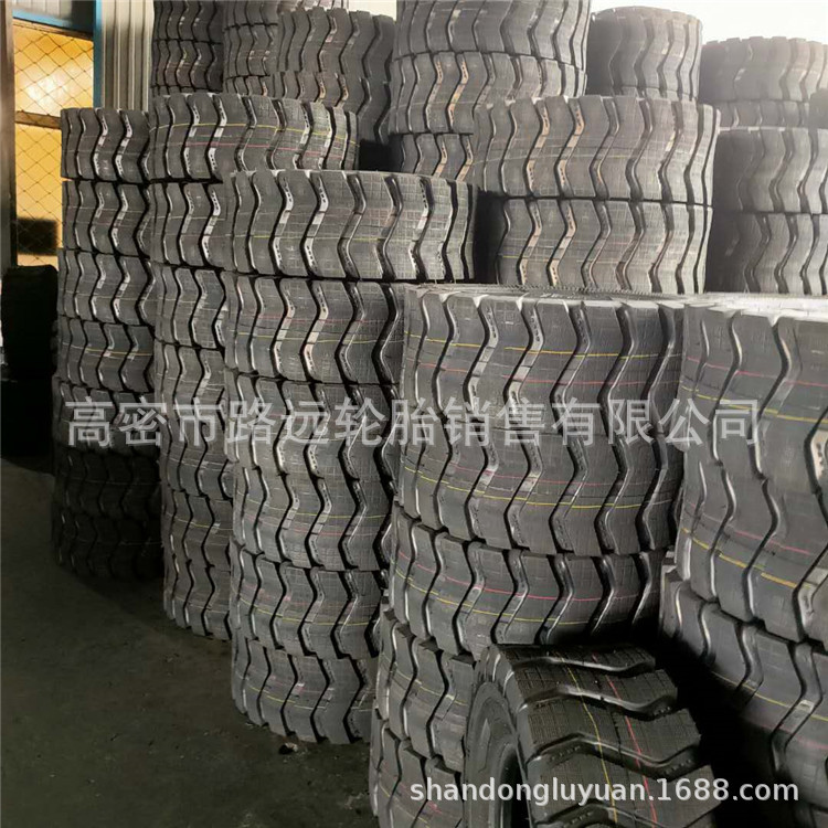 16/70-20 16/70-24 17.5-25 20.5/70-16 23.5-25 铲车胎 工程胎