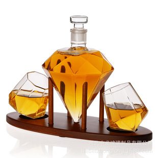 Diamond-Shaped Borosilicate Glass Decanter Craft Wine Bottle Light Luxury Whiskey Red Wine Dispenser with Lid