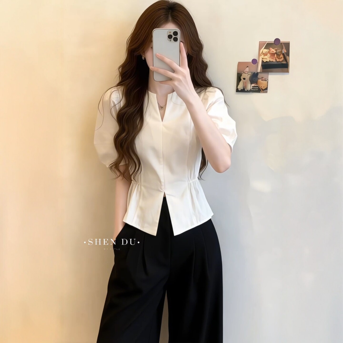 Áo sơ mi ngắn tay trắng nữ tính, dáng ôm eo, phong cách trẻ trung — màu trắng chi tiết 5