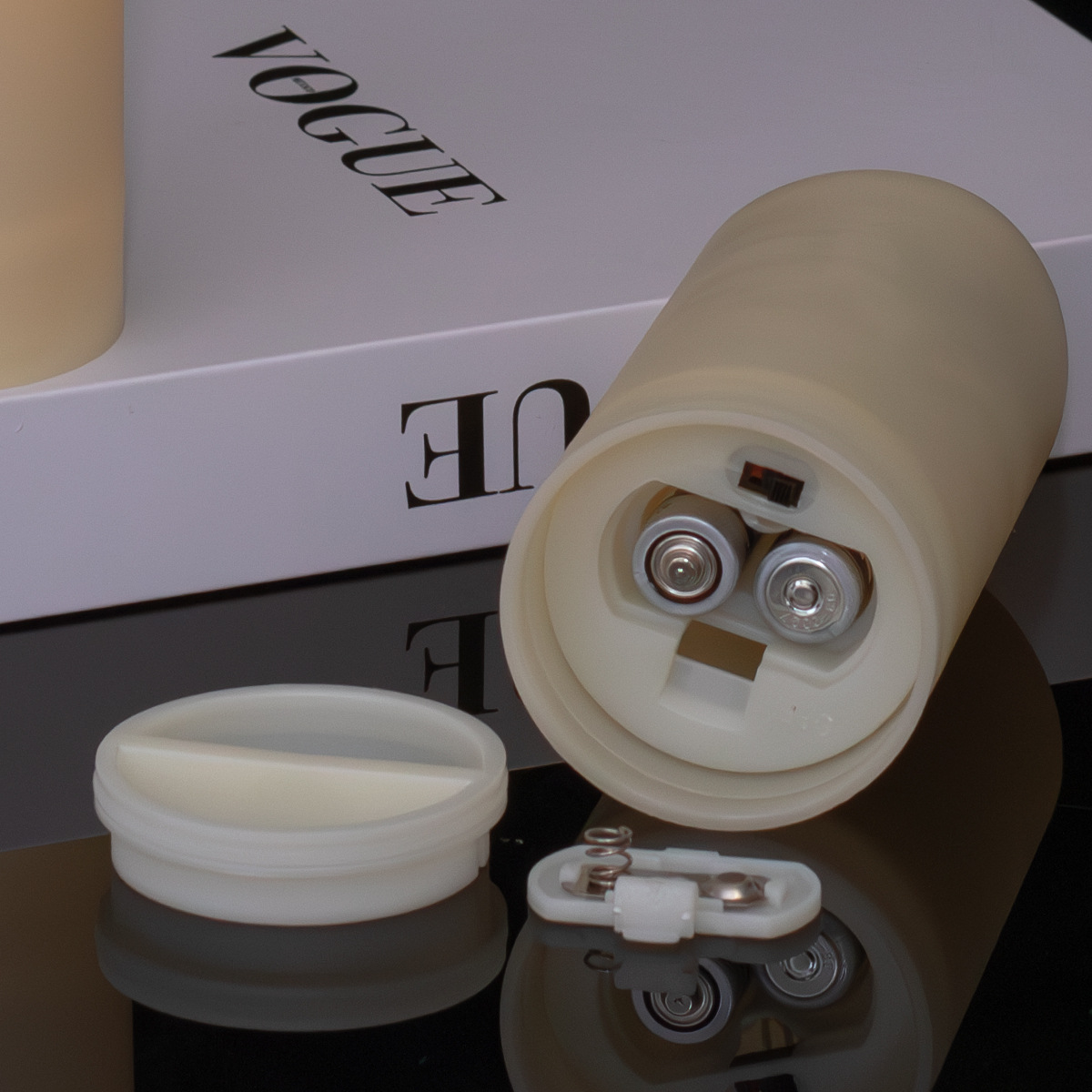 Amazon venta caliente LED simulación vela electrónica camping al aire libre lámpara de vela impermeable decoración de escritorio luz de atmósfera