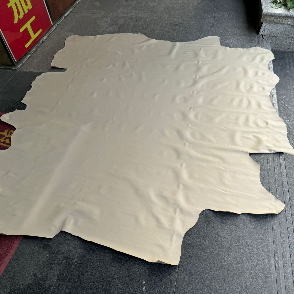 头层牛皮 荔枝纹 米色 沙发皮 奶咖色 月光白 皮革皮料 牛皮面料