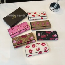 欧美批发2025新品女包流行樱桃印花零钱包手拿包时尚精美大牌钱包
