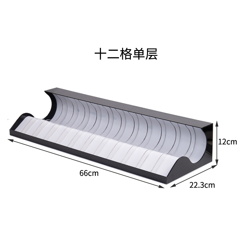 덮개가 없는 1층에 12개의 셀이 있음