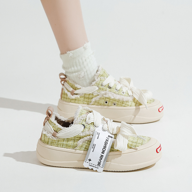 White Women's Casual Canvas Shoes Versatile Student Sports Trainers_voghion.com