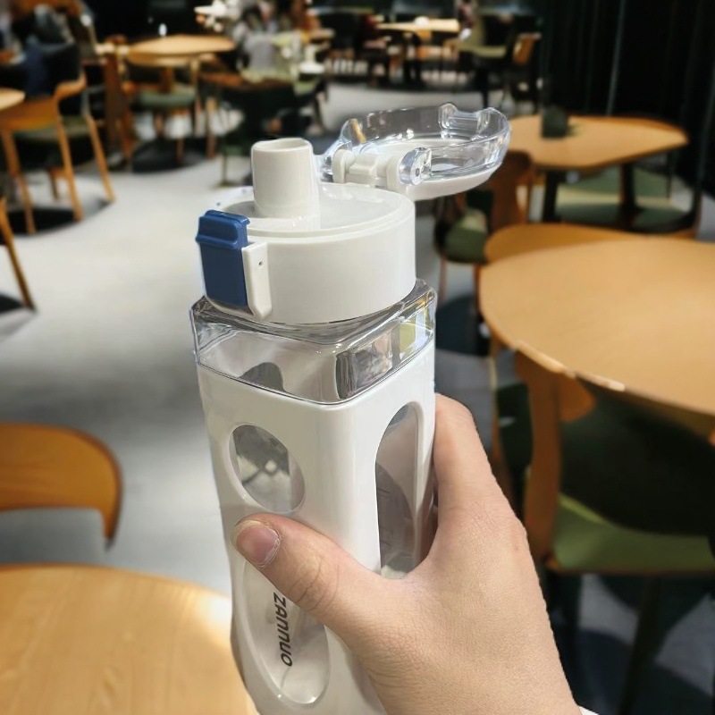 Verano nuevos deportes al aire libre taza de agua de plástico cuadrado fresco simple estudiante portátil pequeña boca taza de agua en stock al por mayor