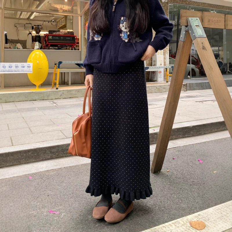 Dark Gray Polka Dot Ruffled Knit Skirt for Women, Very Stylish Autumn and Winter Straight-Cut, Hip-Hugging, Slit Long Skirt