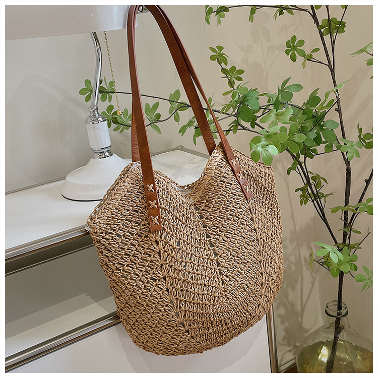 Women's Straw Solid Color Fashion Weave Square Magnetic Buckle Straw Bag display picture 5