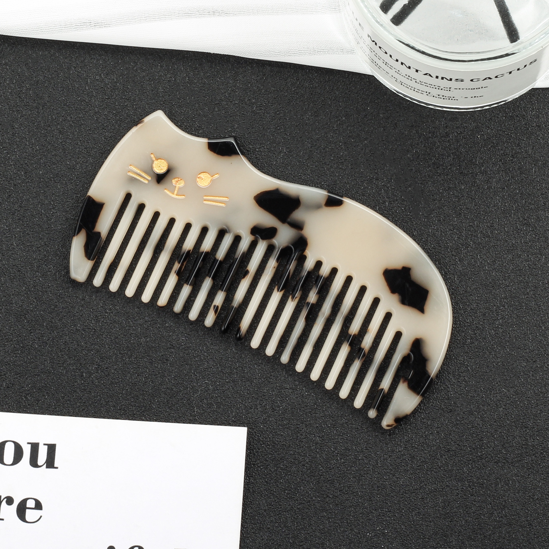Temperamento retrógrado orejas de gato peine de cabello largo exquisito pequeño portátil pein de maquillaje ácido antiestático pein de niños image 9