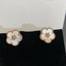 梵家V家高版本白贝花朵耳钉五花耳钉镀18k金梅花瓢虫耳饰品批发