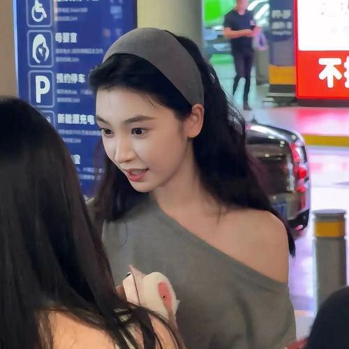 Yi Mengling's same gray knitted headband for women, fitness and sports style widened hairband headband, high-end headwear