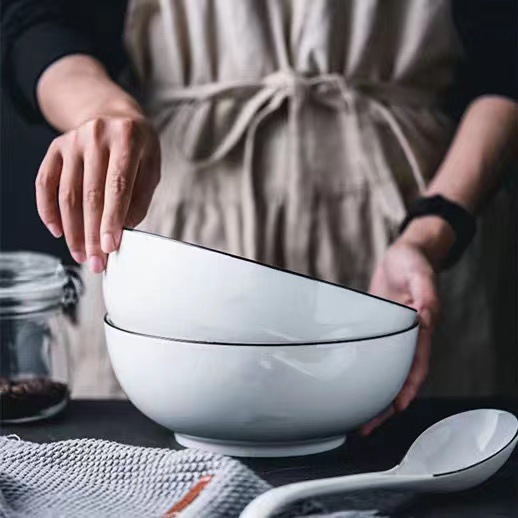 Large bowl restaurant large ceramic soup bowl home microwave oven is now simple vegetable bowl black line series